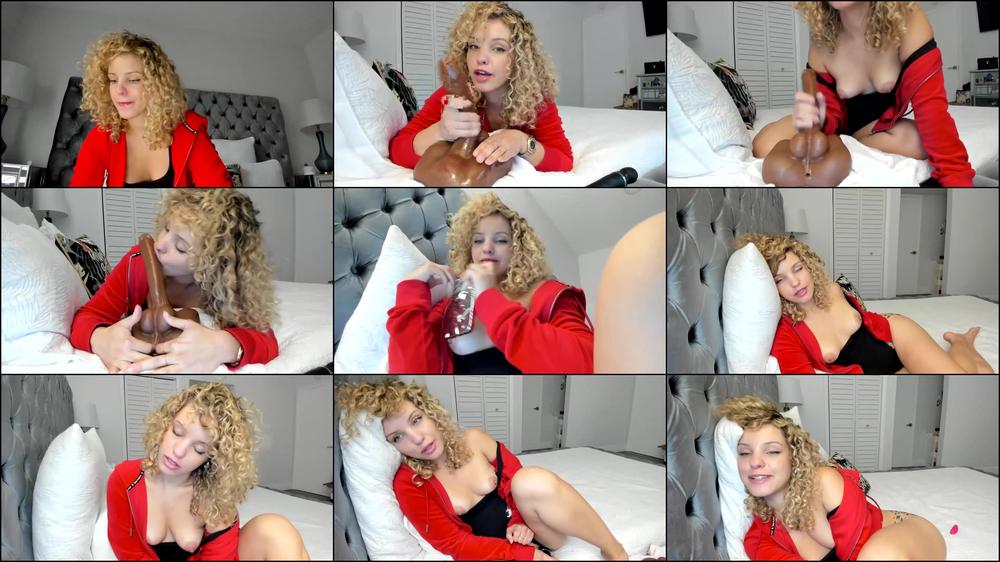 Lustful Lady's Solo Performance: A Journey of Passion