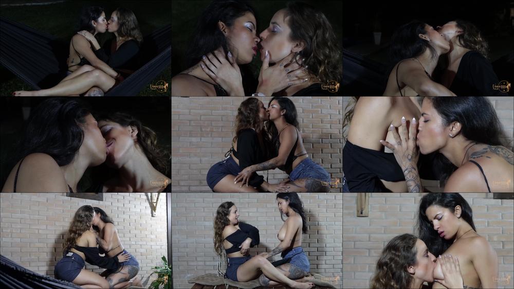 Secret and ardent kisses with jeans