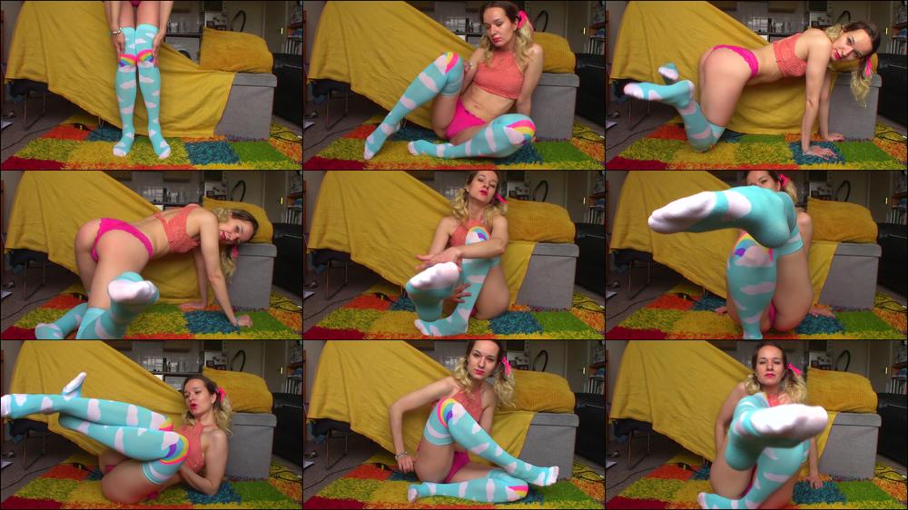 Cute BLUE Cloudy Sock worship
