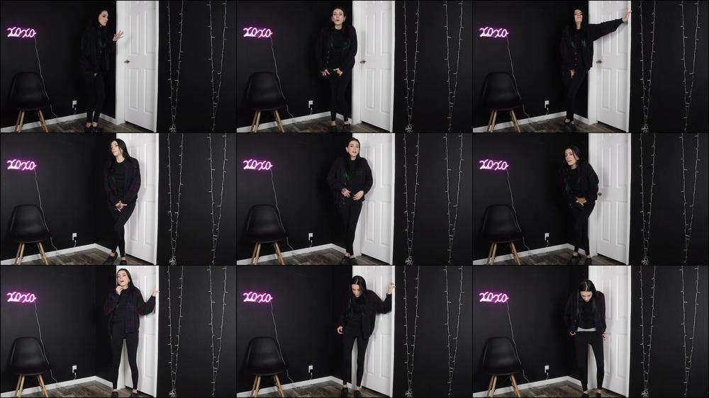 Desperate Pee in Black Leggings - Jul 26, 2021
