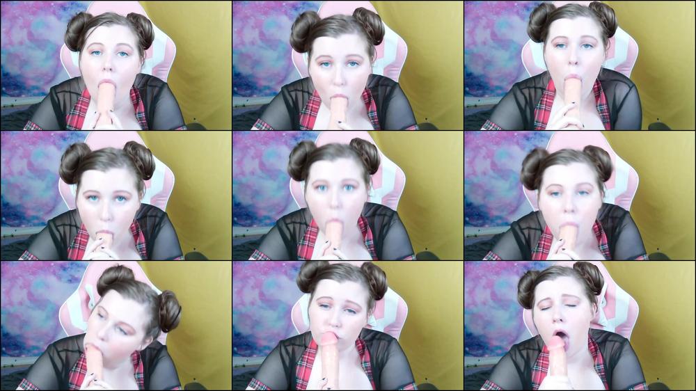 Brunette Blowjob - Aug 16, 2020