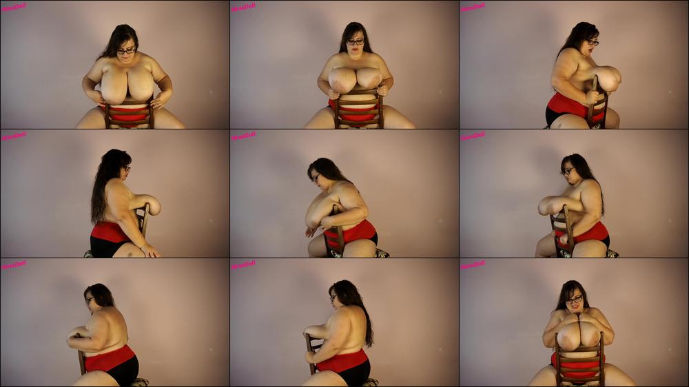 Boobs over the chair jiggling