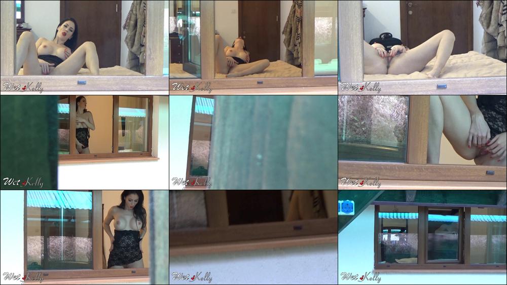 Wet Kelly Spy Camera Voyeur