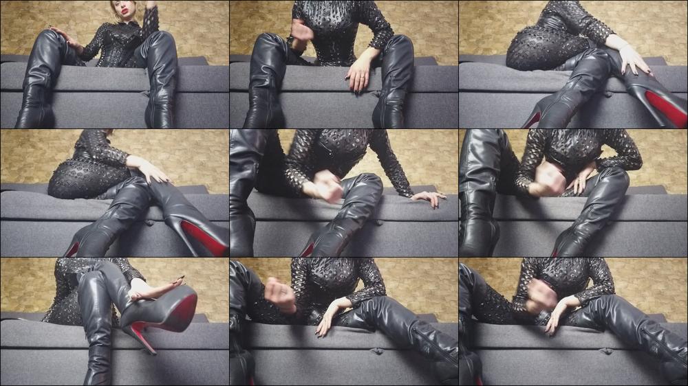 JOI in leather - January 06, 2019
