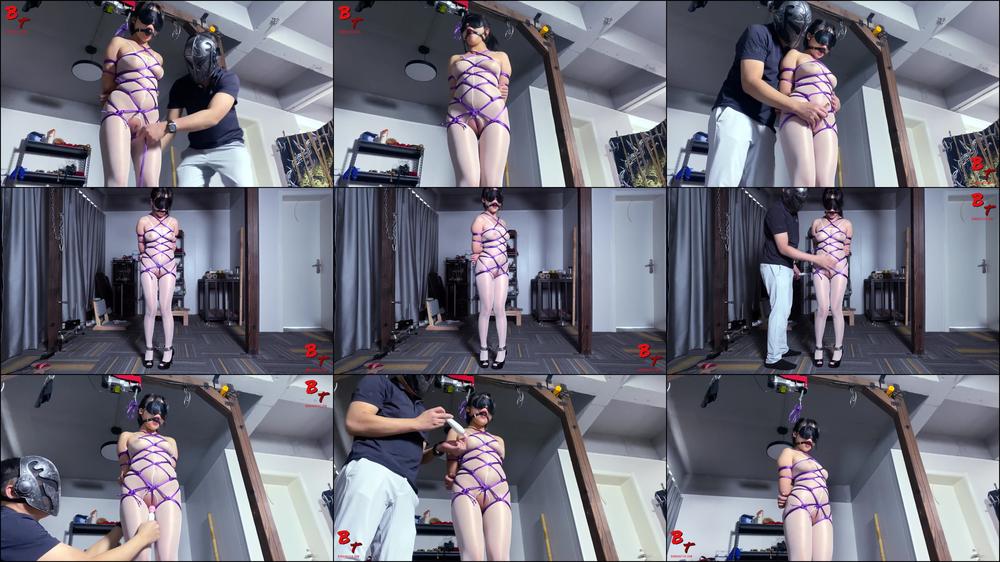VIP_Pantyhose Hanging Teasing Struggling