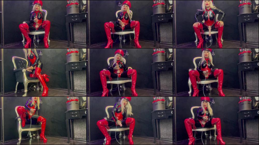 Feel me in latex fucking you