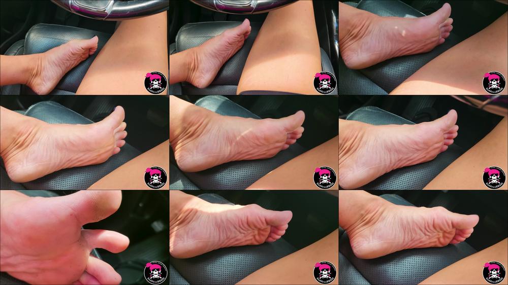 GoddessBBGRL - I Drive, You Stroke - Foot Focused Joi
