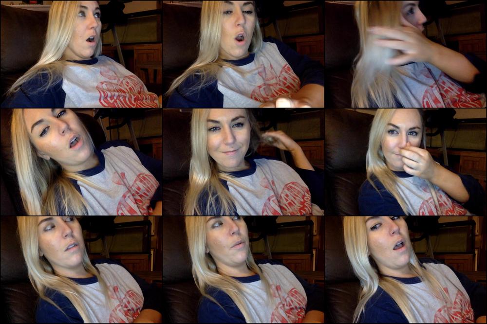 BURPING LOUDD :) SUPER LOUD  BURPING