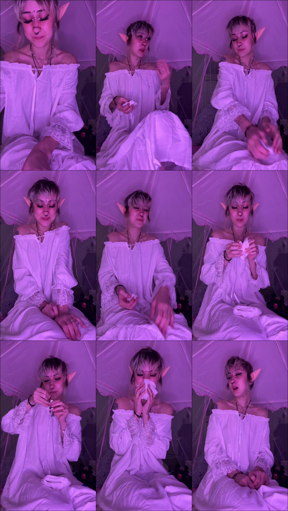 Tired elf uses chhinkni before bed - August 17, 2023