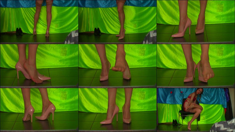 Rubbing STOCKED Feet In HEELS