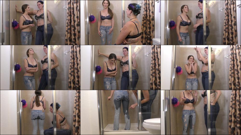 Vanessa & Terra: Pee Fetish