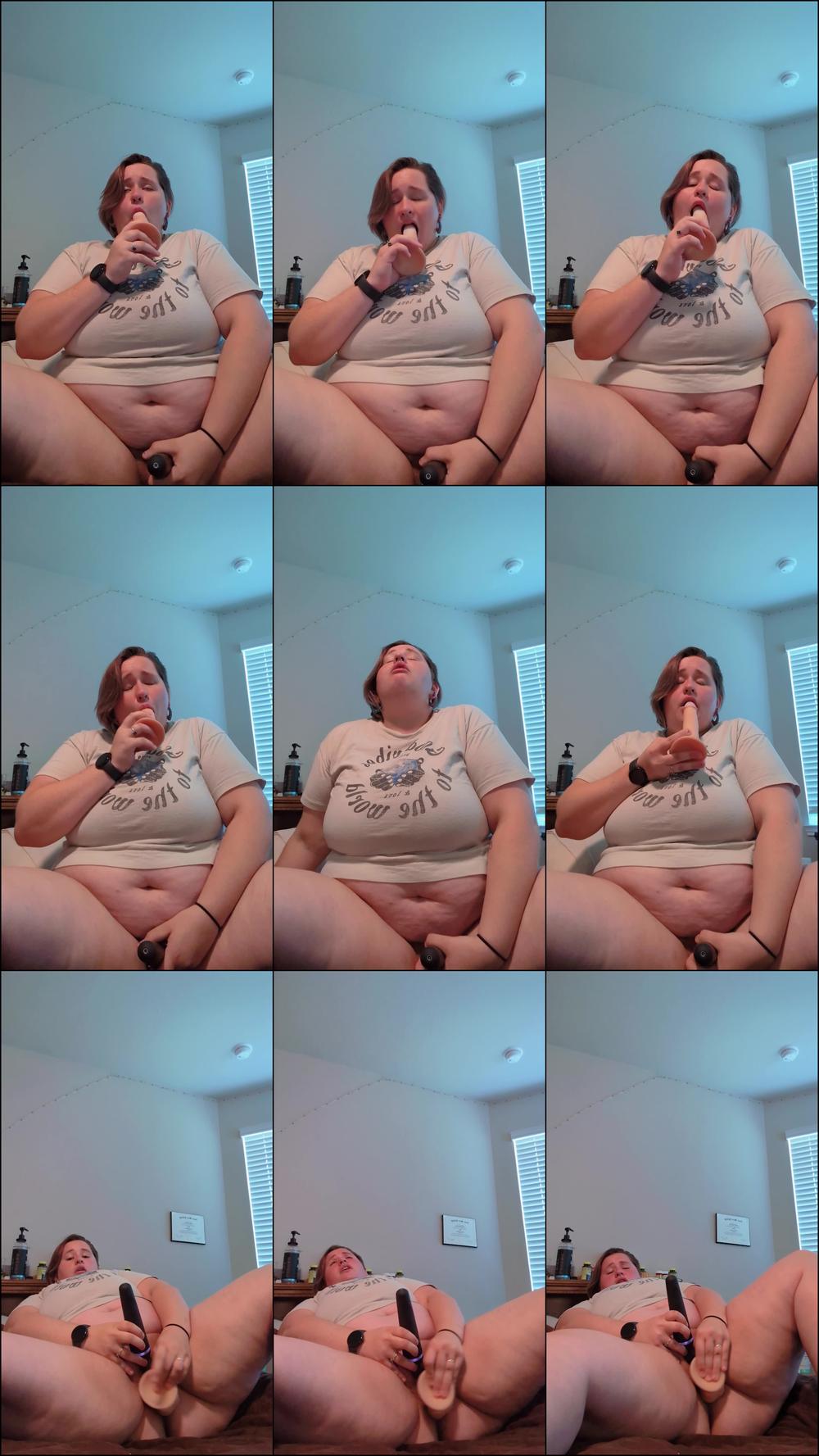 Using a Wand and Blowing a Dildo