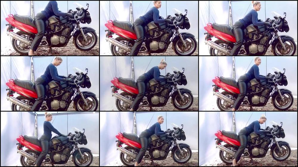 Galas Rev Bike in Leather & Heels 3 - Jan 28, 2019