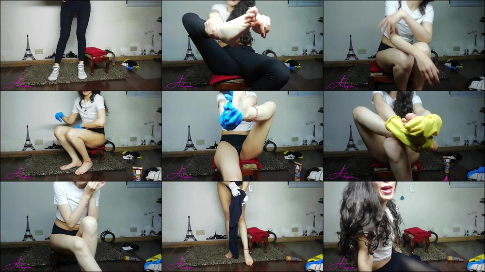 FIRST GLOVE FETISH, LEGS, PANTYHOSE, BODY AND FOOT MASSAGES