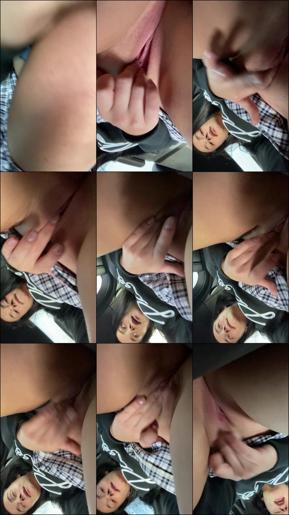 Teen Masturbates In Taxi