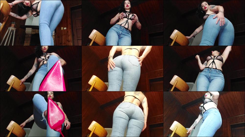 Crazy for my ass in jeans - June 10, 2022