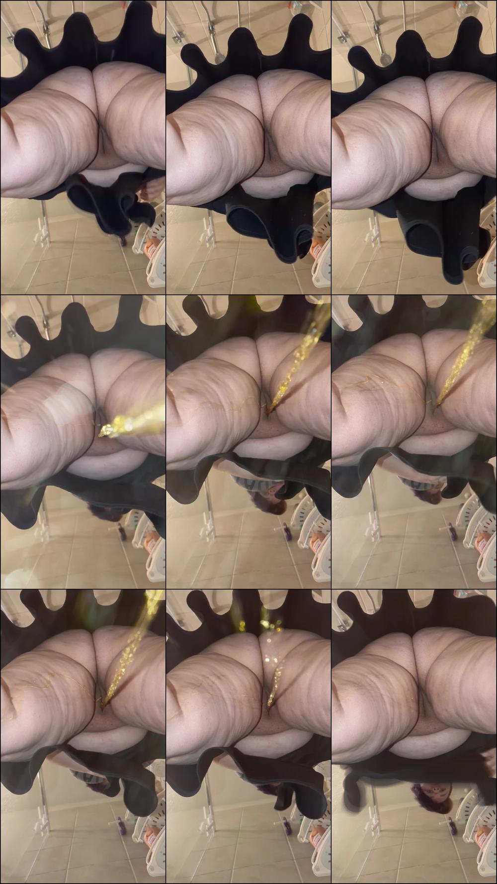 Underskirt POV Slow-Mo Piss