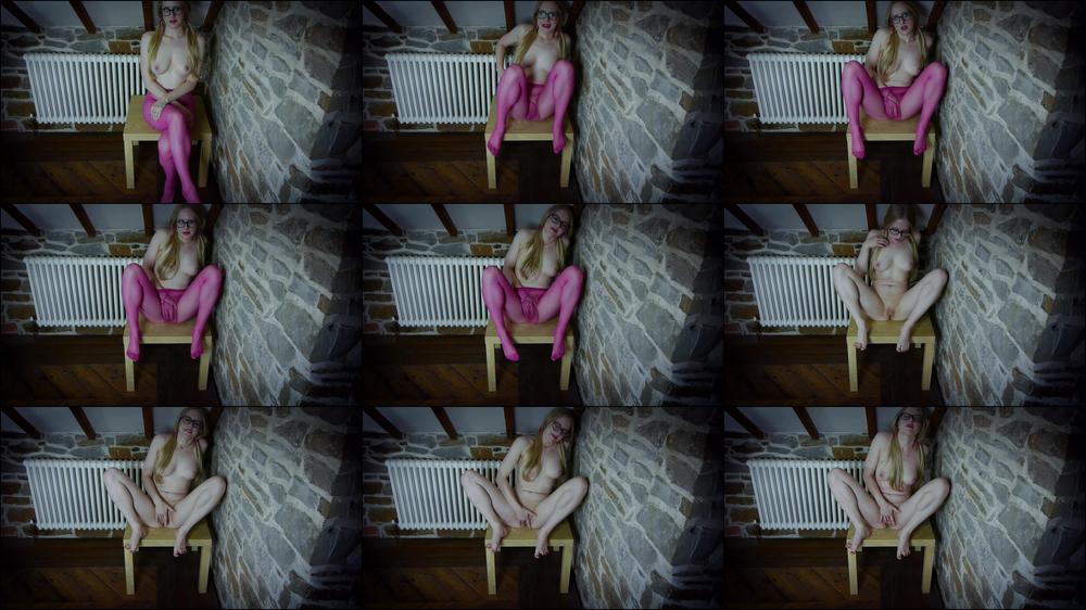 Lucy Masturbates In The Corner
