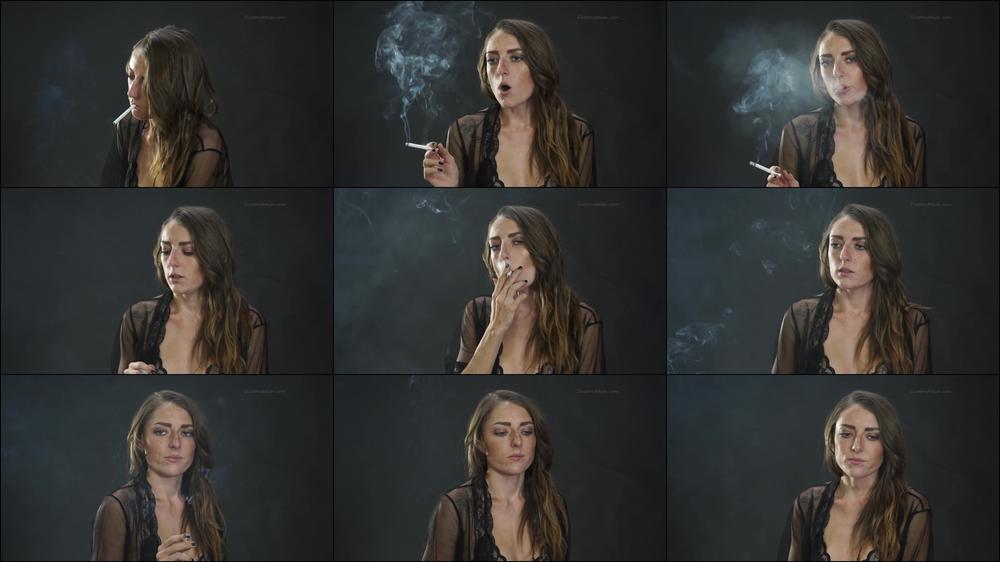 Madison Smokes and Snaps Marlboro