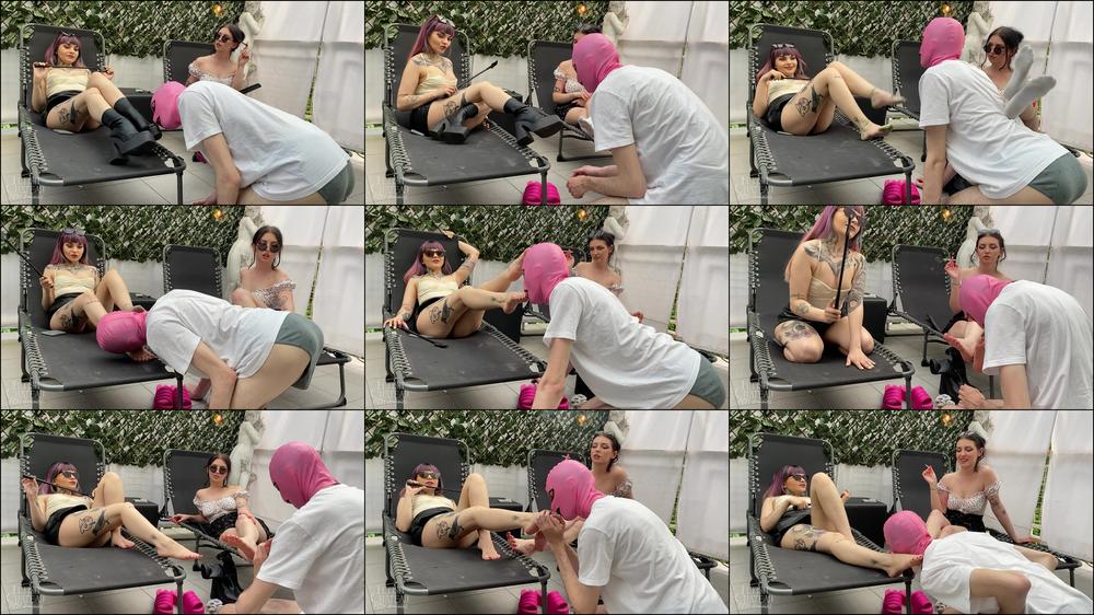 2 Dommes using foot slave - June 08, 2023