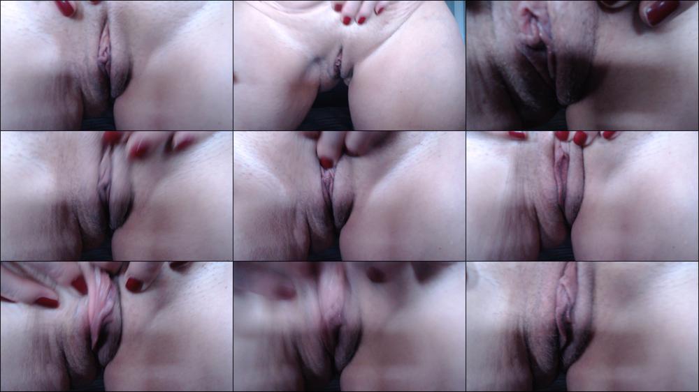 Lick mommys pussy - April 15, 2021