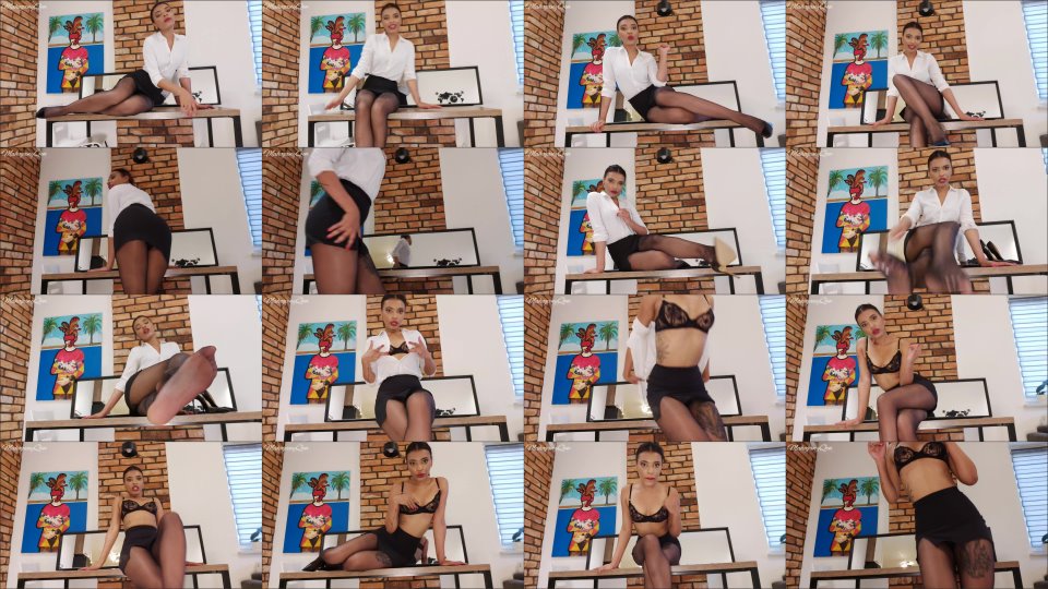 Mahoganyqen Lunch Break With Kinky Boss_(Id_2979410)