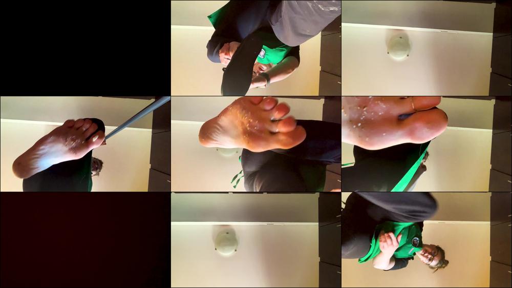 Freckled Feet in Coffee Shop Shrink - Unaware Giantess SFX