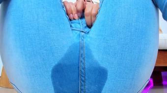 Jean Squirting (Anah_10)