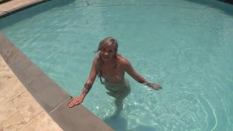 Undercoversluts Fathers Day With My Daughter Holli Pt1 (undercoversluts)