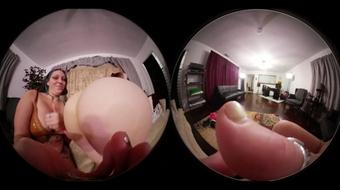 VR360* Tiny You Kept Forever By 2 Giants (Ginary)