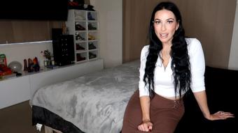 Mommy taking your sweet virginity (lahlah1684)