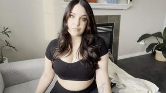 Vore: Your Mom's Best Friend (GirlOnTop880)