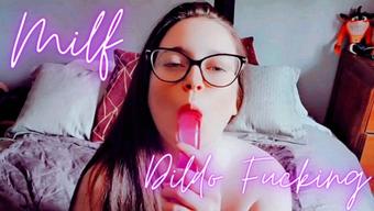 Caityfoxx Milf Fucking Herself With A Dildo (CaityFoxx)