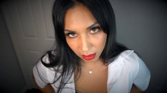 red hot lips make you mine - Apr 3, 2022 (sloansmoans)
