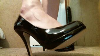 Curiousclover Bbw Heel Swingin Foot Foreplay (curiousclover)