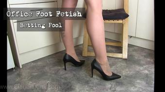 Foot Fetish: Office Betting Pool - November 05, 2019 (Claudia Kink)