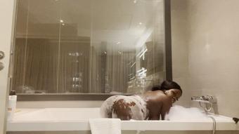 Bubble guts or Bubble bath - August 05, 2023 (RealQueenMelanin)
