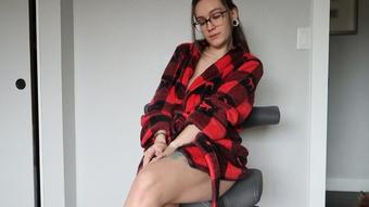 Small penis humiliation (divinebabe)