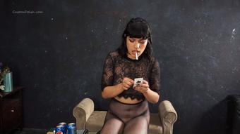 Valerie Smokes 2 Newport Menthol (Custom Fetish)