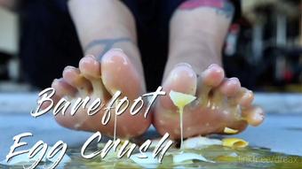 Barefoot Egg Crush (Drea_xoxo)
