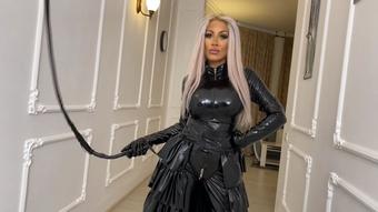 Whipping the paypig (Mistress Saida)