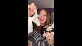 PEEYEW! changing your diaper in gloves - December 26, 2022 (maggierosexo)