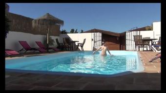 Underwater naked fun at the pool (ScarlotRose)