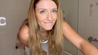 Toilet fetish on a white dress, heels and garters (Evelyn Jade)