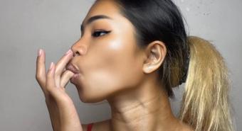 064 Sucking Fingers Licking Fingers (FilipinaGirls)