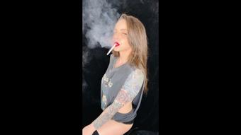Seductive Smoking (Dani Lynn)