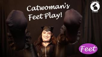 Catwoman Seduces You With Her Feet - Nov 11, 2022 (LittleBunnyB)