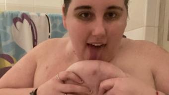 Kitty N Shower Time 2 (Kitty_N)