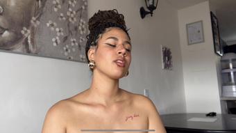 STANDARD V my neck is too long and skinny hehe - June 13, 2023 (Colombianbigass)