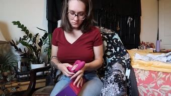 Opening up my new vibrator (divinebabe)